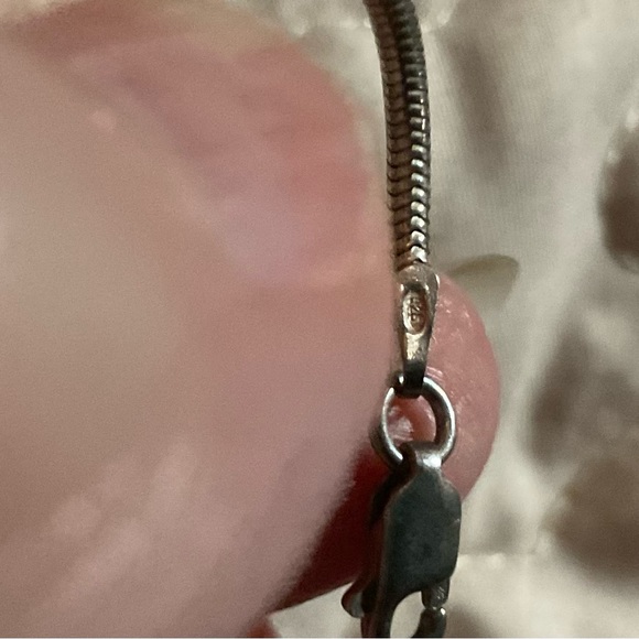 James Avery Retired Small Filigree Heart Pendant - Picture 9 of 13